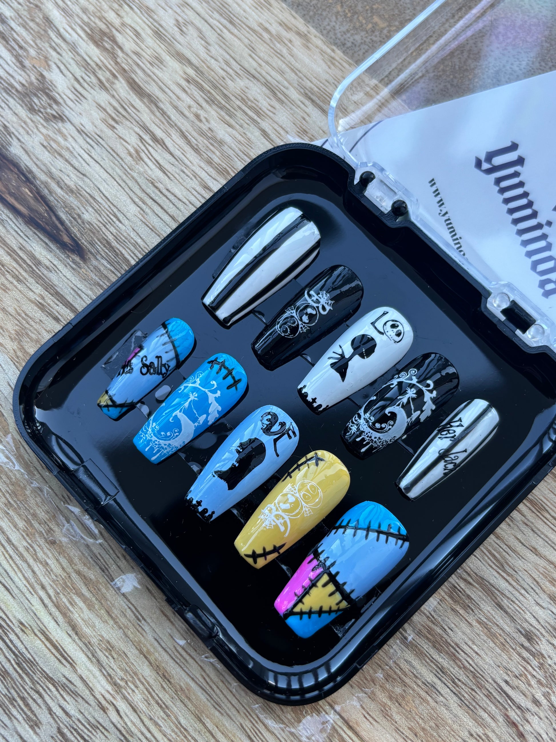 ✦ Two Halves of Midnight