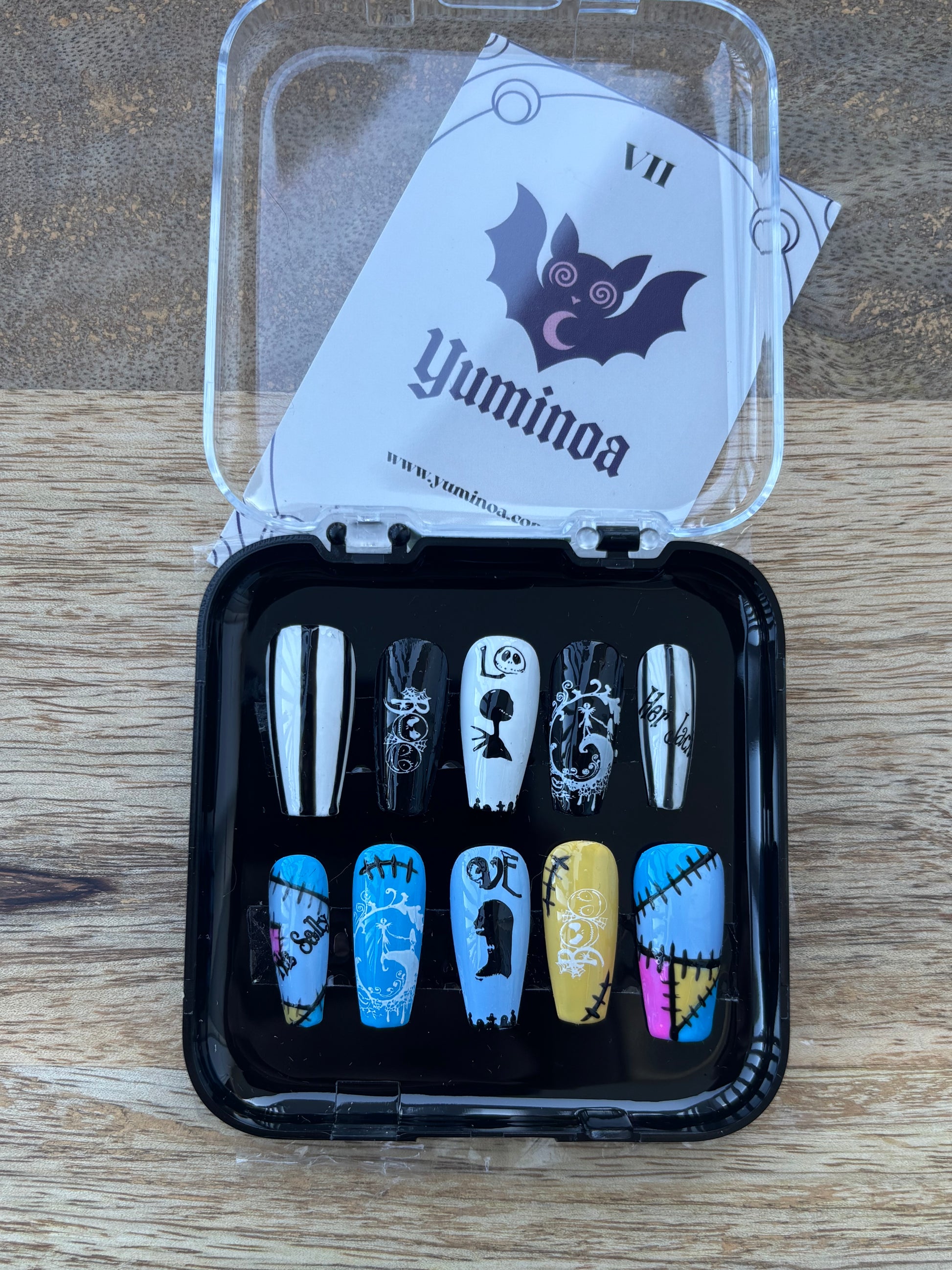 ✦ Two Halves of Midnight