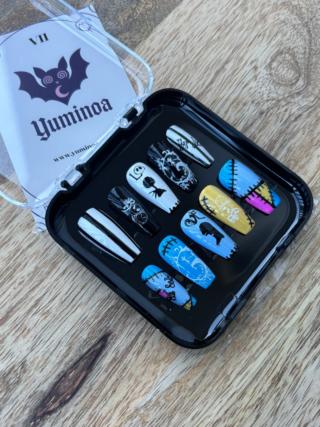 ✦ Two Halves of Midnight